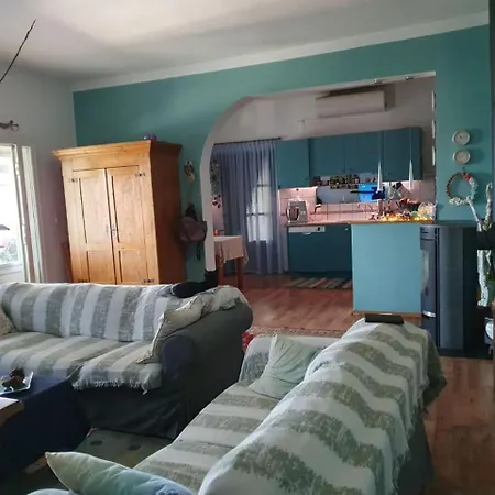 Ageraki Apartment *